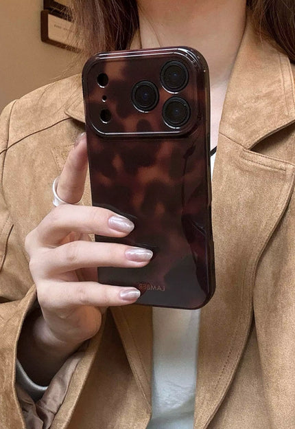 <strong>Dark Leopard-print </strong>| "Absolutely in love with my case, need to order more!"